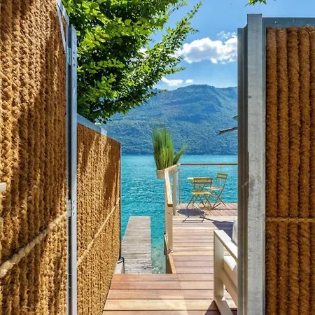 Coquillage Waterfront Escape On
